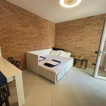 Apartman Anagiulia *